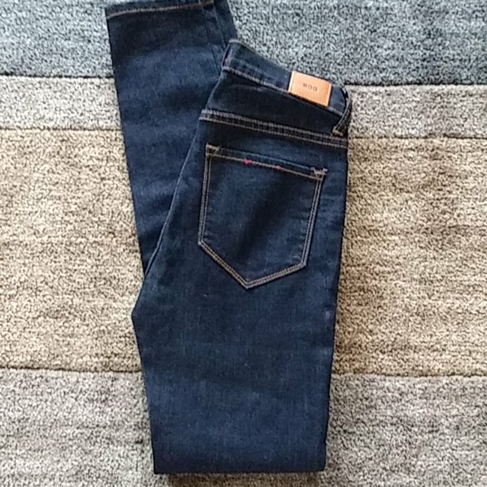 BDG Cigarette Ankle Jeans
